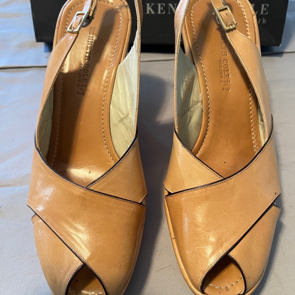 Wedge heel, sling back